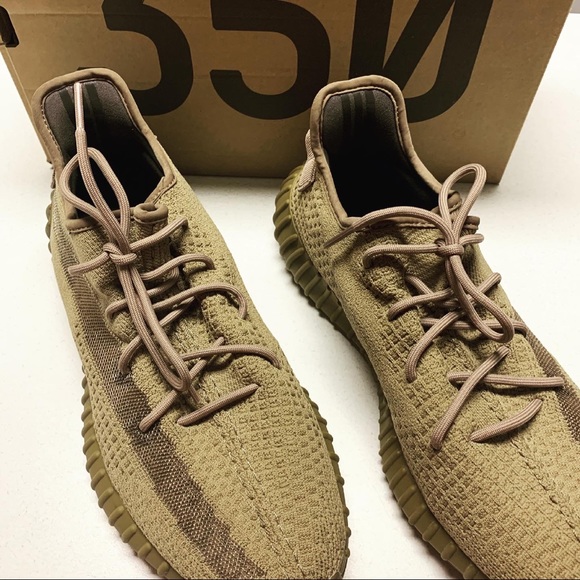 yeezy 350 2021